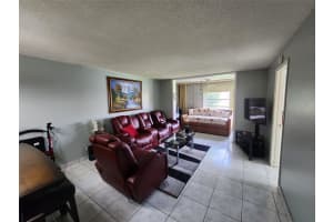 2750 Sunrise Lakes Drive, Sunrise, FL 33322 - MLS#F10533846