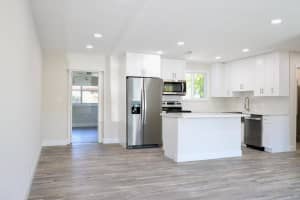 6861 Sw 18th St North Lauderdale, FL 33068 - Off Market