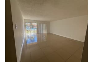 18101 68th Avenue, Hialeah, FL 33015 - MLS#F10533862