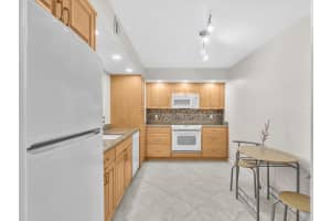 1150 Hillsboro Mile 309, Hillsboro Beach, FL 33062, Hillsboro Beach, FL 33062 - MLS#F10533864