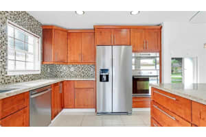 8241 SW 3rd Ct, North Lauderdale, FL 33068 - MLS#F10533940