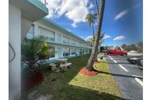 3212 Ne 7th Pl 10, Pompano Beach