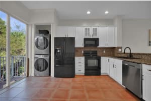 2453 NE 14th Street Cswy, Pompano Beach, FL 33062 - MLS#F10533970