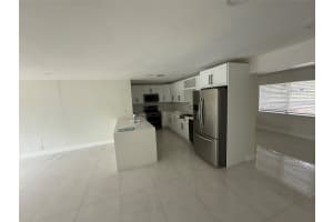 521 NW 38th Pl, Deerfield Beach, FL 33064 Sold 12/22/25