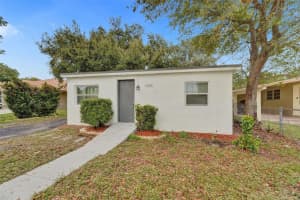 5025 SW 22nd St, Hollywood, FL 33023 - MLS#F10534009