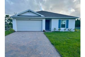 2807 34th St, Lehigh Acres, FL 33971 - MLS#F10534014