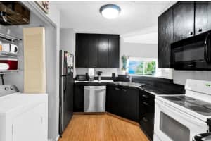 3413 NW 44th St 205, Lauderdale Lakes, FL 33309 - MLS#F10534019