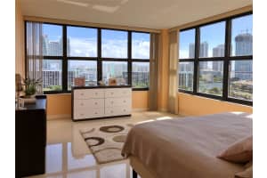 2500 Parkview Drive, Hallandale Beach, FL 33009 - MLS#F10534110