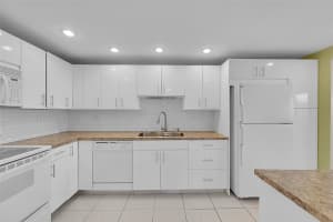 531 N Ocean Blvd 901, Pompano Beach, FL 33062 Sold 12/05/25