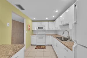 531 N Ocean Blvd 901, Pompano Beach, FL 33062 Sold 12/05/25