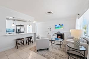 344 Forest Hill Blvd, West Palm Beach, FL 33405 - MLS#F10534133