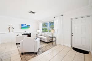 344 Forest Hill Blvd, West Palm Beach, FL 33405 - MLS#F10534133