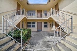 461 Sunshine Dr 4, Pompano Beach, FL 33066 - MLS#F10534146