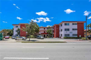 4800 Hollywood Blvd 1D, Hollywood, FL 33021 Sold 12/31/25