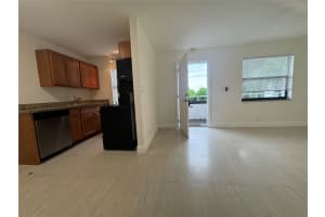 607 NE 29th Dr 35, Wilton Manors, FL 33334 - MLS#F10534168