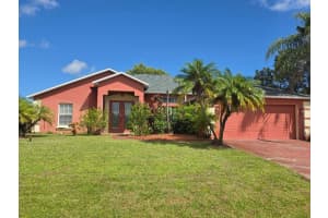 631 SE Stow Terrace, Port Saint Lucie, FL 34984 - MLS#F10534284