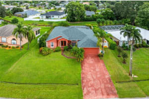 631 SE Stow Terrace, Port Saint Lucie, FL 34984 - MLS#F10534284