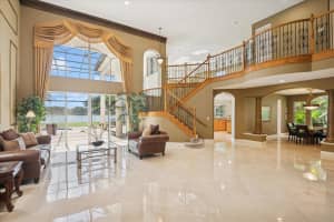 10372 N Lake Vista Cir, Davie, FL 33328 - MLS#F10534294