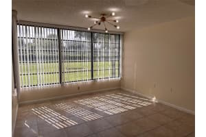 3626 Whitehall Drive, West Palm Beach, FL 33401 - MLS#F10534307