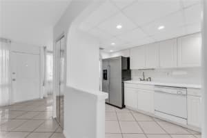 1401 S Federal Hwy 218, Boca Raton, FL 33432 - MLS#F10534314