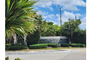 5686 NW Rock Island Rd 102, Tamarac, FL 33319 - MLS#F10534317