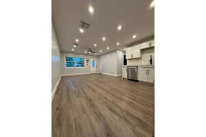 9422 SW 51st St, Fort Lauderdale, FL 33328 - MLS#F10534318