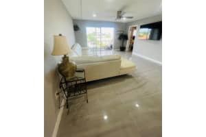 777 Jeffery St 302, Boca Raton, FL 33487 - MLS#F10534342