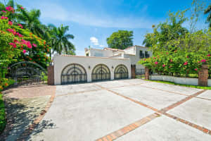 629 SW 8th Ter, Fort Lauderdale, FL 33315 - MLS#F10534343