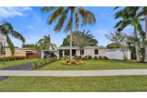 37 NE 26th St, Wilton Manors, FL 33305 - MLS#F10534347