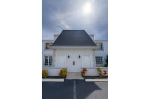 916 Ne 27th Ave, Hallandale Beach