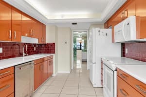 5000 N Ocean Blvd 1102, Lauderdale By The Sea, FL 33308 - MLS#F10534367