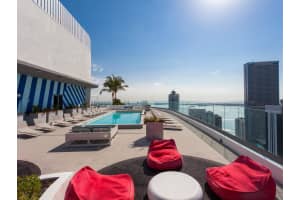 55 Sw 9th St 1505, Miami