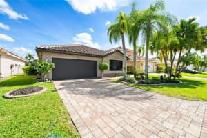 1941 NW 182nd Ter, Pembroke Pines, FL 33029 - MLS#F10534418