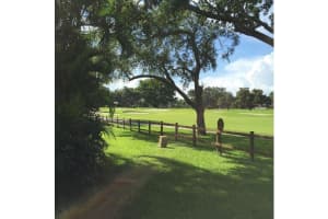 10740 S Golfview Dr, Pembroke Pines, FL 33026 - MLS#F10534458