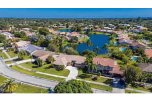 5720 W Waterford Dr, Davie, FL 33331 - MLS#F10534464