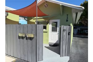 738 NE 3rd Ave Front, Fort Lauderdale, FL 33304 - MLS#F10534518