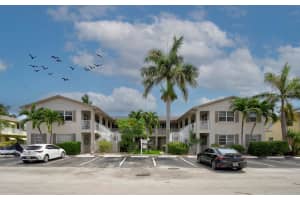 2130 NE 42nd Ct 2, Lighthouse Point, FL 33064 - MLS#F10534583