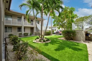 2130 NE 42nd Ct 2, Lighthouse Point, FL 33064 - MLS#F10534583