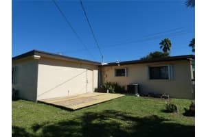 17920 NW 82nd Ave, Hialeah, FL 33015 Sold 12/11/25