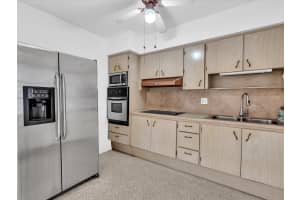 2191 NE 172nd St 2191, North Miami Beach, FL 33162 - MLS#F10534638