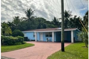 946 Alamanda Rd, West Palm Beach, FL 33405 - MLS#F10534641