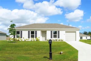 1229 SW San Antonio Ave, Port St Lucie, FL 34953 - MLS#F10534701