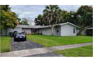 15831 Palmetto Club Dr, Miami, FL 33157 - MLS#F10534703