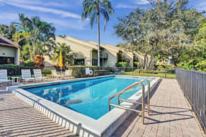 81 NE 17th Ct, Fort Lauderdale, FL 33305 - MLS#F10534742