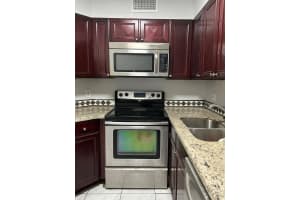 211 Lake Pointe Dr 212, Oakland Park, FL 33309 - MLS#F10534748