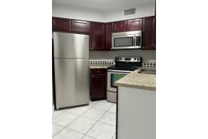 211 Lake Pointe Dr 212, Oakland Park, FL 33309 - MLS#F10534748