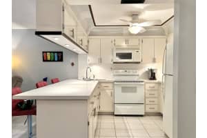 3002 NE 5th Ter 209-B, Wilton Manors, FL 33334 - MLS#F10534810