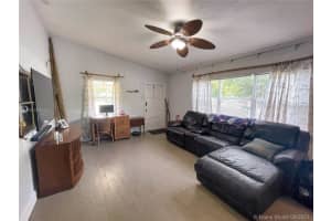 1501 NW 7th Ter, Fort Lauderdale, FL 33311 - MLS#F10534814