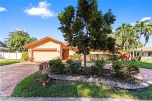 10731 NW 17th St, Coral Springs, FL 33071 - MLS#F10534835