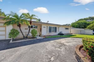 1570 NE 30th Pl, Oakland Park, FL 33334 - MLS#F10534838